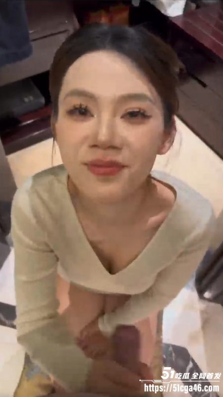 青岛寂寞少妇 胡慧儿 偷情邻居被老公曝光 大量性爱视频流出 露脸口爆调教尽显骚浪本性！-51吃瓜网