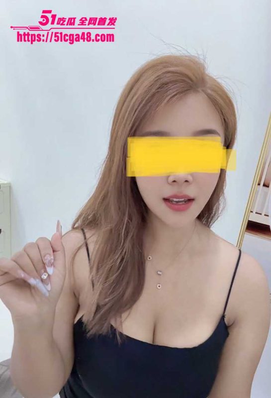 海角乱伦大神 奶子即正义 新作来袭 趁老婆买菜间隙 再操巨乳小姨子 第一视角无套偷情 对白淫荡代入感超强！-51吃瓜网