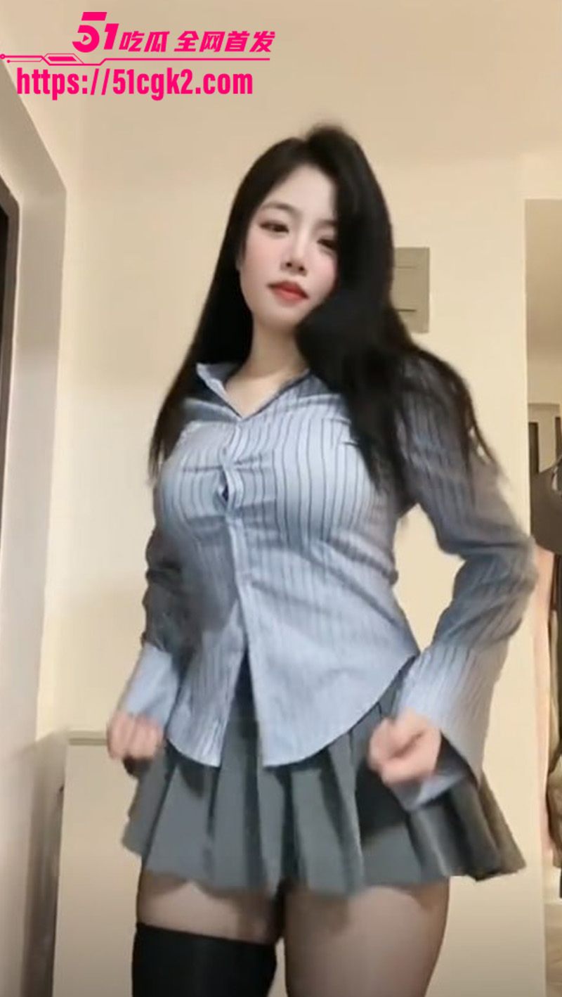 狗王付费定制福利 抖音甜美清纯网红 多款情趣装轮番上阵 极度反差 诱惑爆表！ - 51吃瓜网-51吃瓜网