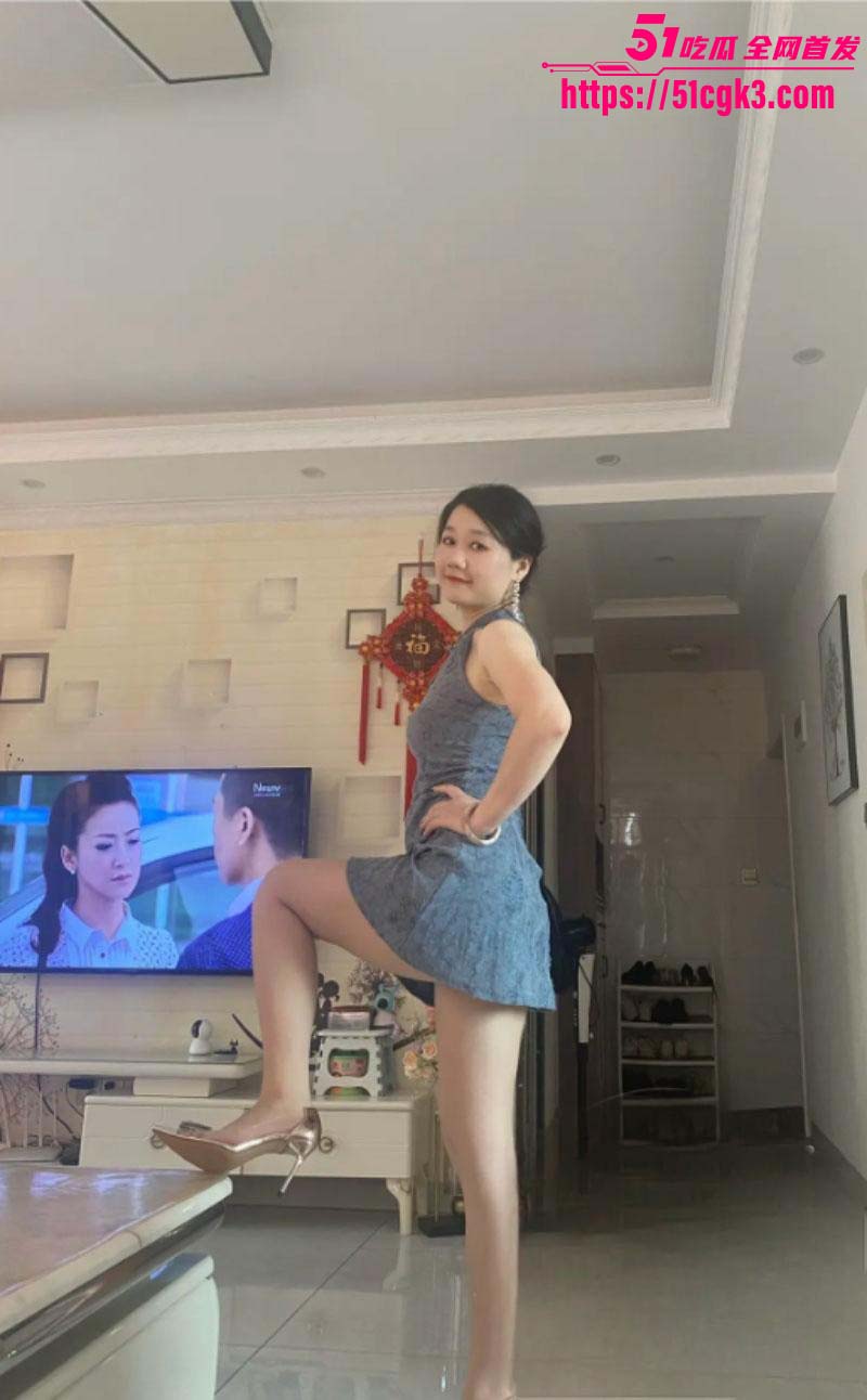 乱伦大神 妈妈的味道 饭后梅开二度 再次内射排卵期干妈 大力猛操肉棒都被干红肿！ - 51吃瓜网-51吃瓜网