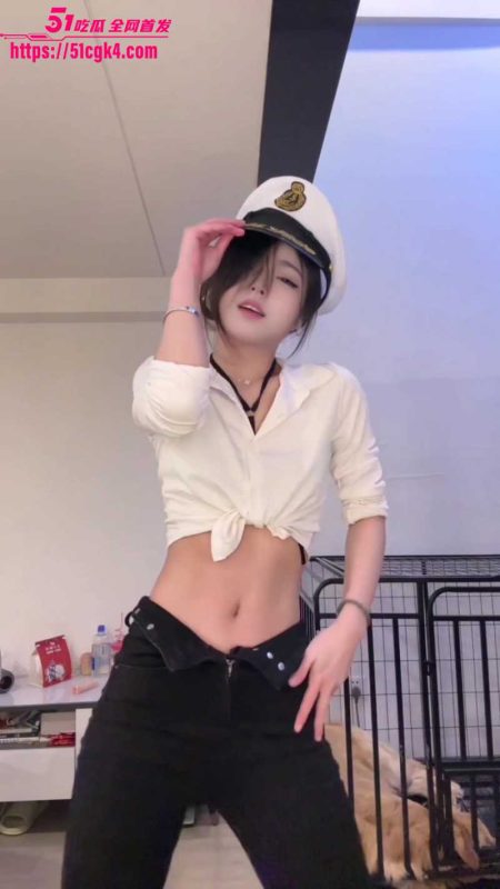 快手擦边女网红 瑜婉 情趣内衣包裹娇躯 骚舞扭动间性感至极！-51吃瓜网