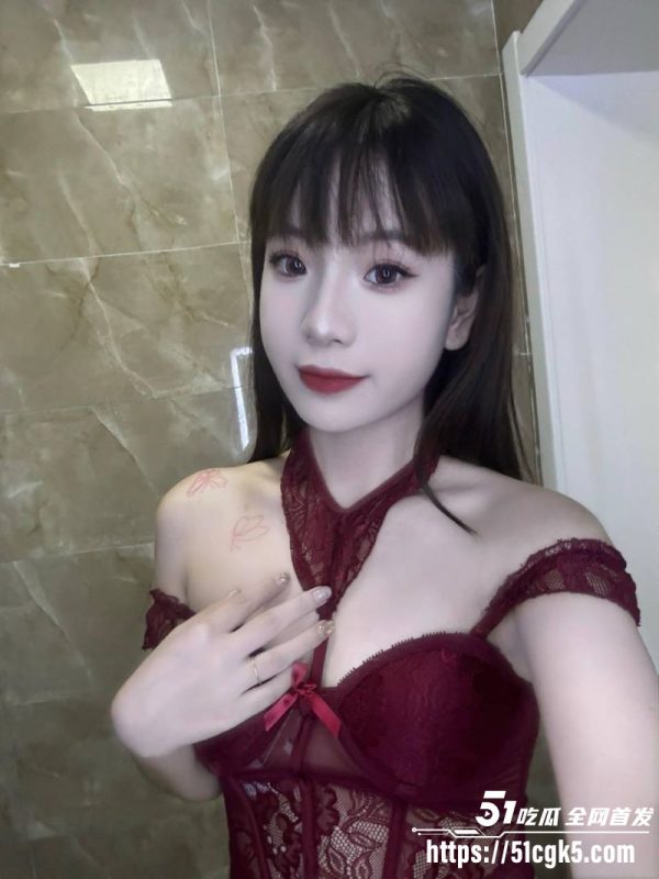 深圳反差母狗 徐娇娇 仅仅三天就被炮友攻陷 嫩穴被大屌打桩猛干 约炮视频曝光流出！-51吃瓜网