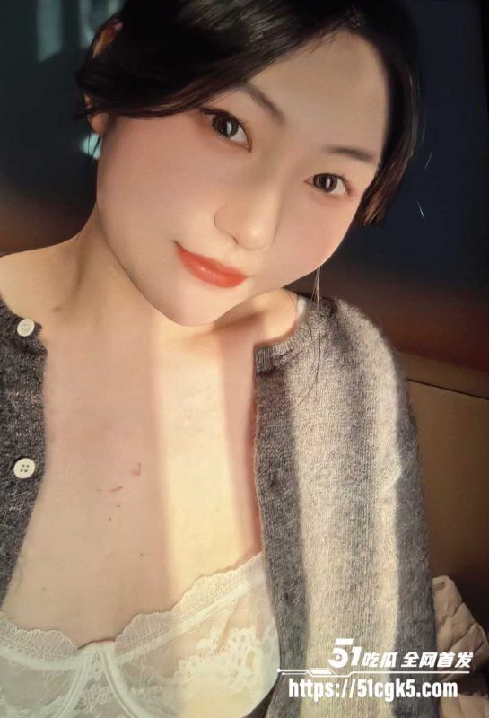 河南新乡极品少妇 出轨视频被曝 露脸口交深喉吞屌 被情夫操的淫叫不止 纯纯的骚母狗！-51吃瓜网