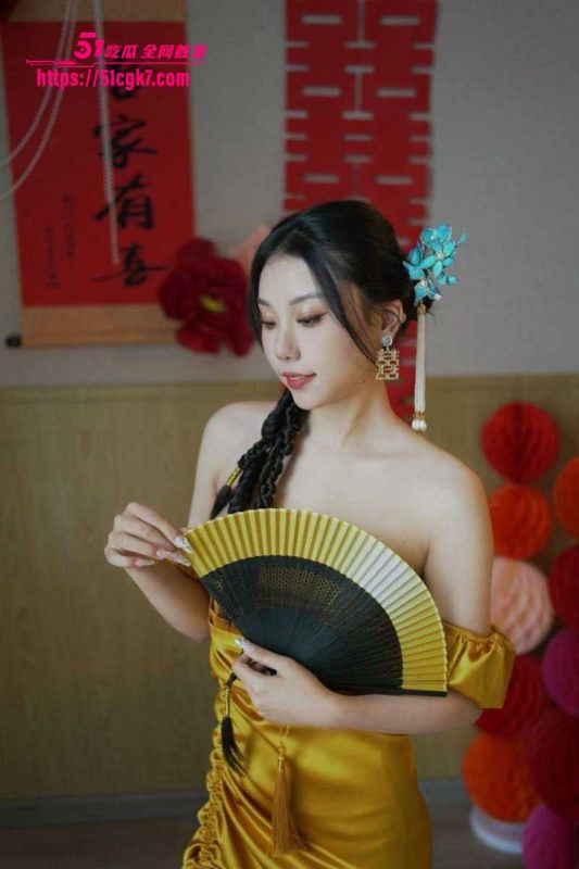 河南新乡骚母狗 张婉婷 与男友做爱视频流出 第一次拍骚照惨遭曝光 反差婊私生活彻底暴露！-51吃瓜网