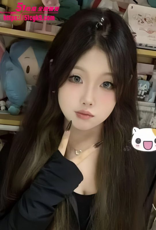 湖北反差女大学生 梁玉莉 被金主包养调教黑料爆燃！外表清纯下隐藏着极致反差！-51吃瓜网