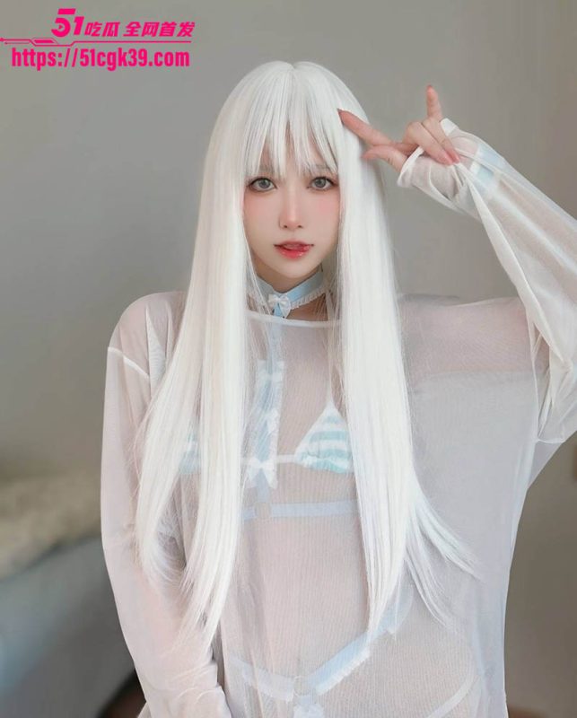 推特极品福利姬布丁大法 新作【白发女友】福利写真流出 翘臀玉足极具诱惑 丁字裤勒逼极致淫骚！-51吃瓜网