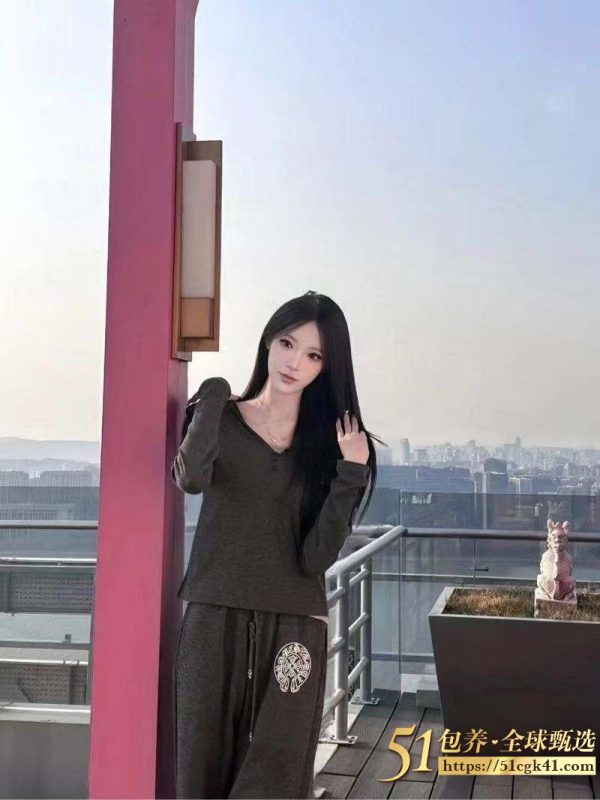 51包养 高端外围 | W1LZ091207 兰州 美甲师 筷子腿高颜值 主动大方 质量保真 假一罚十-51吃瓜网