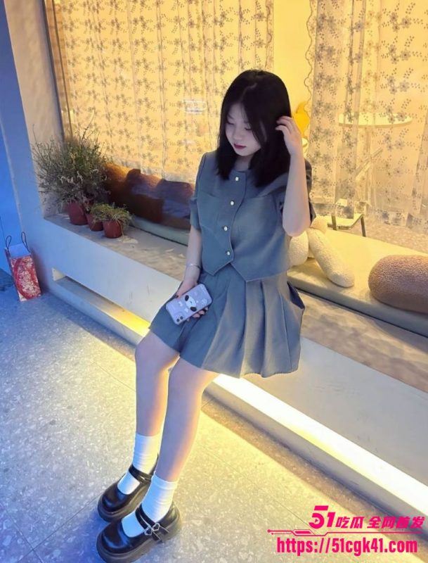 济南学生妹 赵蕾 被男友调教曝光 露脸口交乳交眼神迷离 情趣装后入爆操高潮迭起！-51吃瓜网