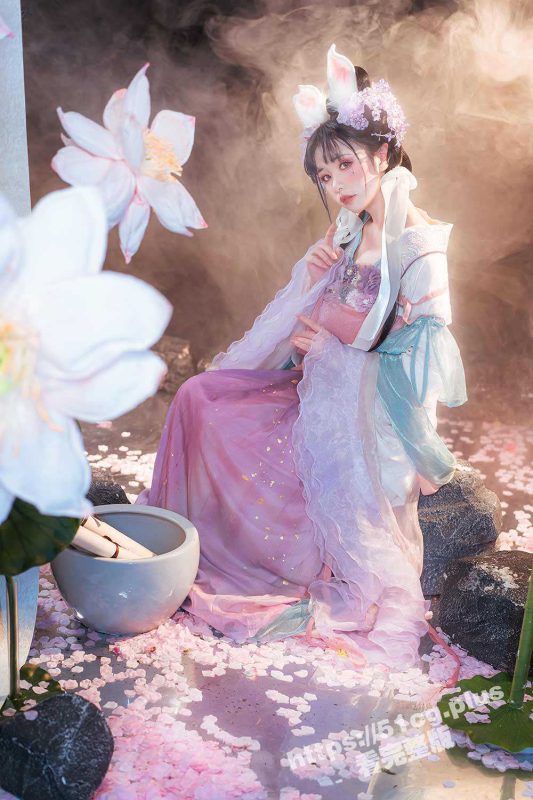 【独家精选】爆机少女「喵小吉」cosplay 写真 套图 之《绮怀》-51吃瓜网