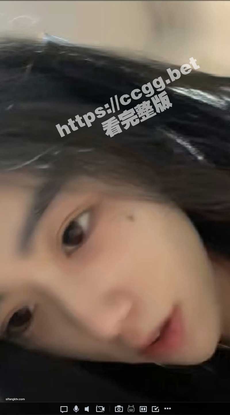 “我先脱一下衣服” 抖音三线小网红 欣梦然 甜美大学生与土豪1v1 裸聊自慰 大秀粉嫩鲍鱼 - 51吃瓜网-51吃瓜网