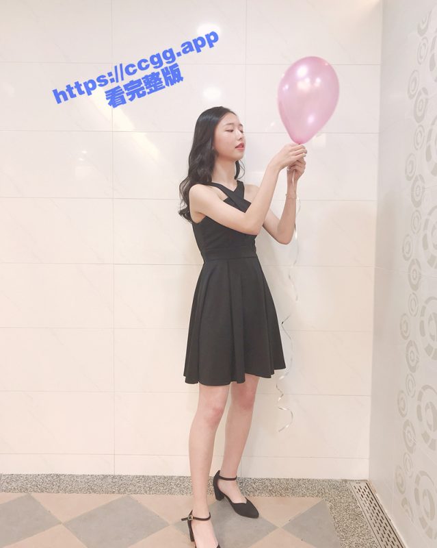 校园厕拍达人暗中女厕多点位安装针孔 偷窥多位女同学方便 附生活照-51吃瓜网