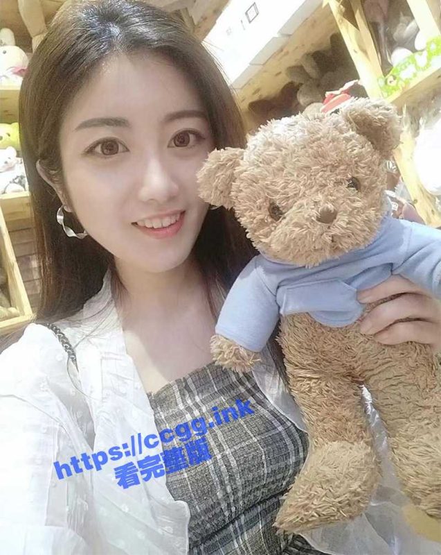 美女老师对男友完全信任 两人做爱时随意拍摄 没想到分手后竟被渣男曝光！-51吃瓜网