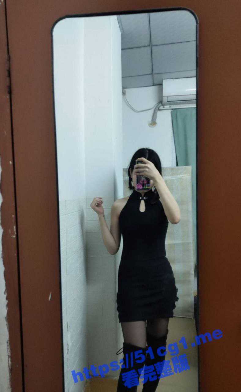 500块钱就能内射！喜欢吞精的前女友『海澜』为挣钱出租屋拍骚照 背着男友明码标价卖逼！ - 51吃瓜网-51吃瓜网