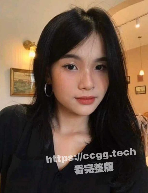 面试诈骗，骚逼女大学生想红被套路拍裸照，全裸面试过程遭曝光这下可畏是真的火了-51吃瓜网