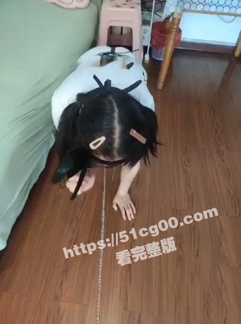 极品反差婊 胡九万 大哥和媳妇吵架来找九万一路走一路爆肏，床上日到厕所又日到厨房，太刺激了！ - 51吃瓜网-51吃瓜网