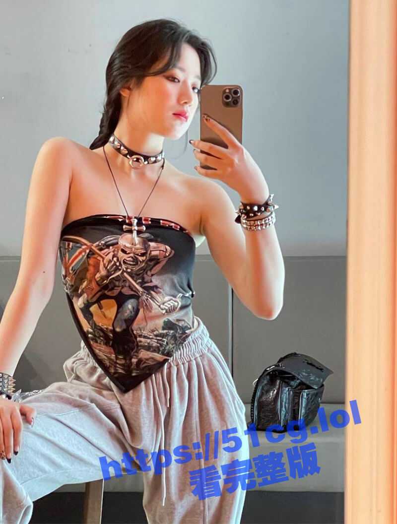 韩国人气女团(G)I-DLE 叶舒华 跳舞时动作太大不慎漏点 现场表演真空上阵 这波福利力度很大 粉丝们大饱眼福 - 51吃瓜网-51吃瓜网