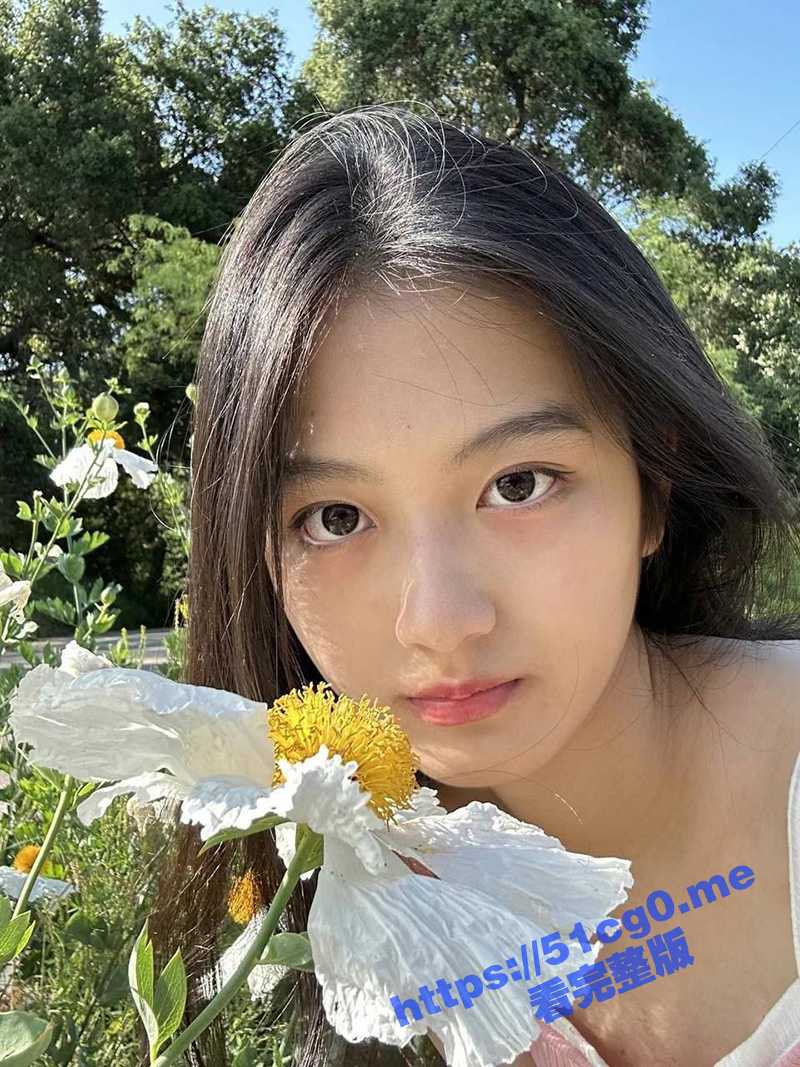瓜友投稿曝光反差婊前女友！清纯小美女背后竟然被调教成母狗 戴上眼镜骚出天际了！ - 51吃瓜网-51吃瓜网