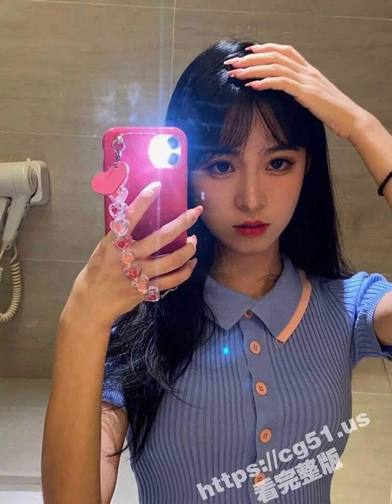 妆容精致的小姐姐 厕所里面就直接吃起屌来啦 主打的就是刺激与饥不可耐 - 51吃瓜网-51吃瓜网