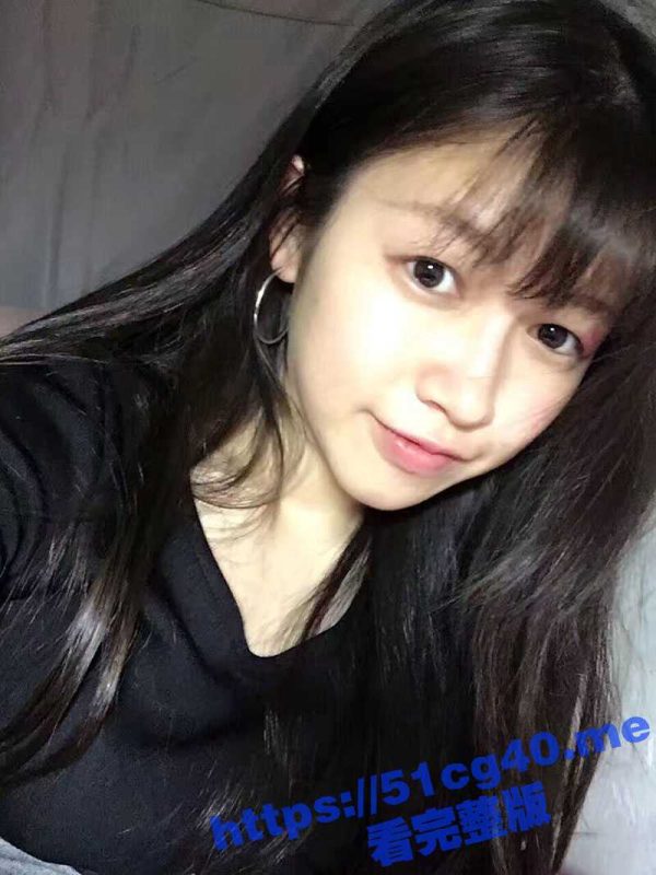 母狗养成记！清纯在校女大学生 在校外出租屋被男友花式调教 原来母狗都是这样训练出来的！-51吃瓜网