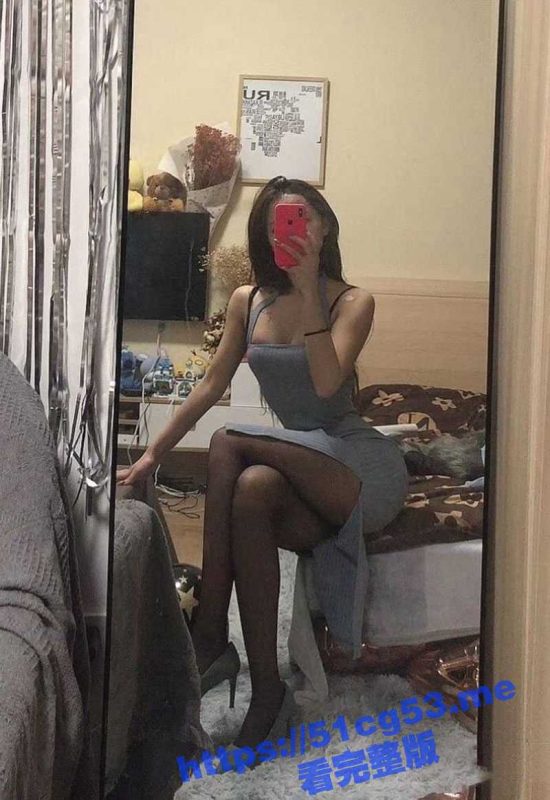 常州高冷御姐反差婊 遭土豪爆操调教！在床上必须像操母狗一样操她的大黑逼！-51吃瓜网