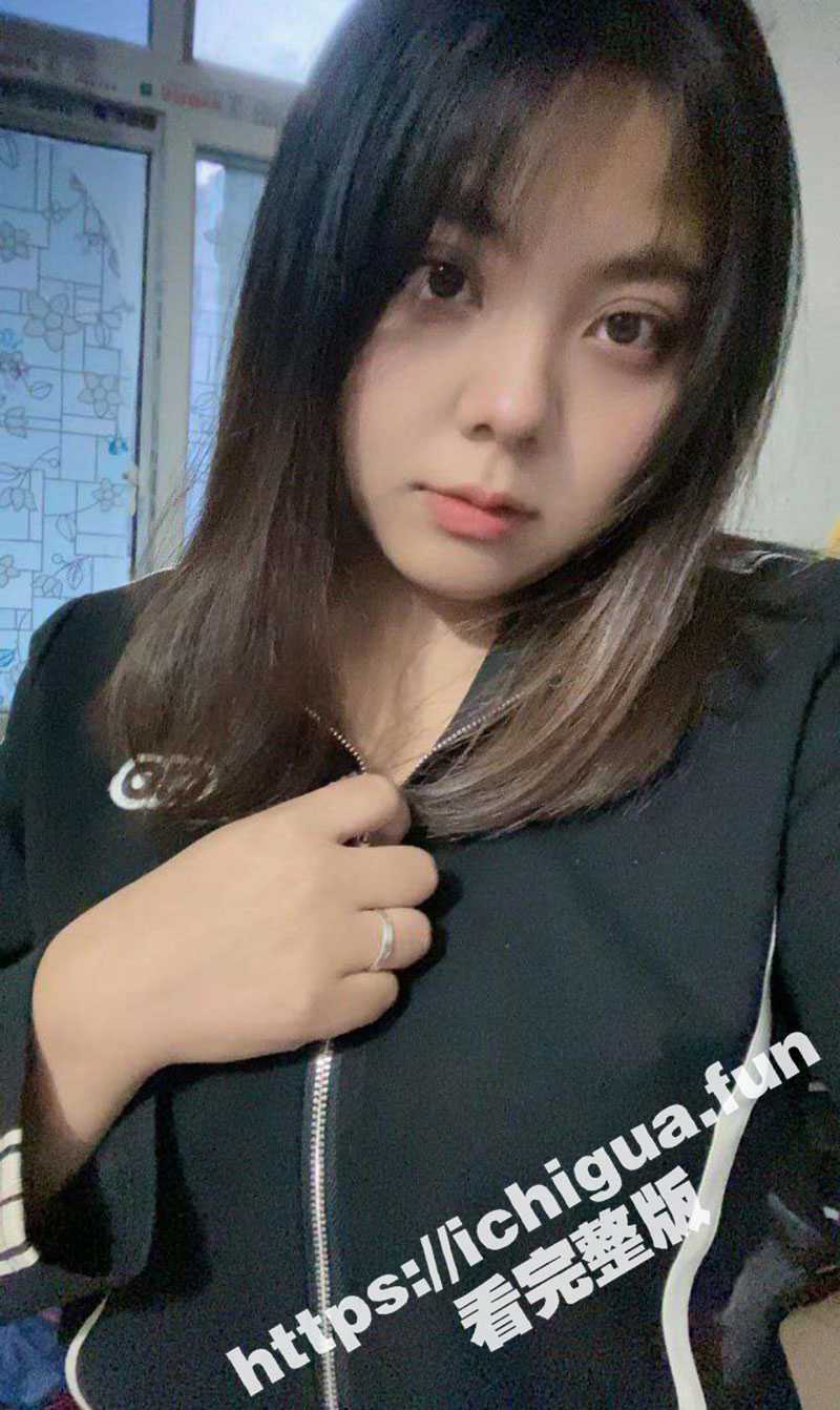 Soul上认识的上海服装店导购 极品巨乳人妻 何晓菲 聊了大半个月才开房拿下 熟女欲姐被操的淫声浪叫高潮不停 - 51吃瓜网-51吃瓜网