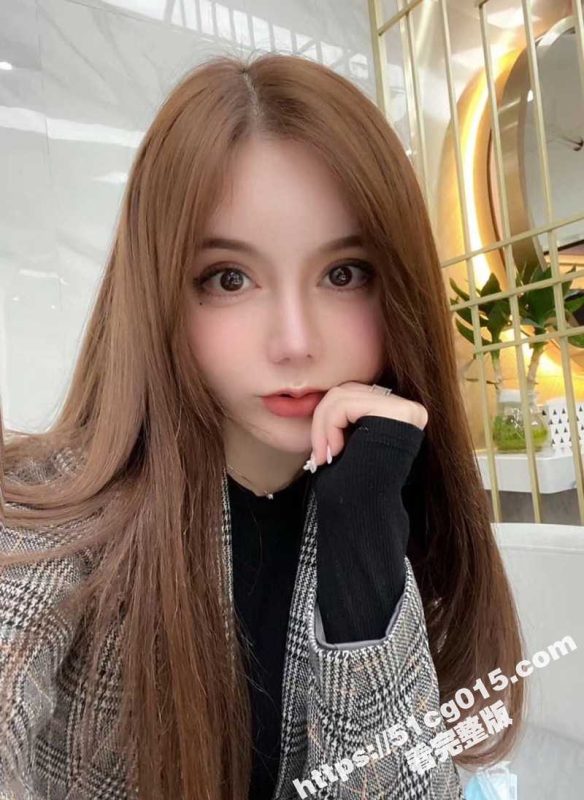 浙江大学新闻传播学院 极品混血校花女神 韩雯萱 为了赚学费下海被金主包养 让大叔各种玩弄 小菊花都被玩到肛裂-51吃瓜网