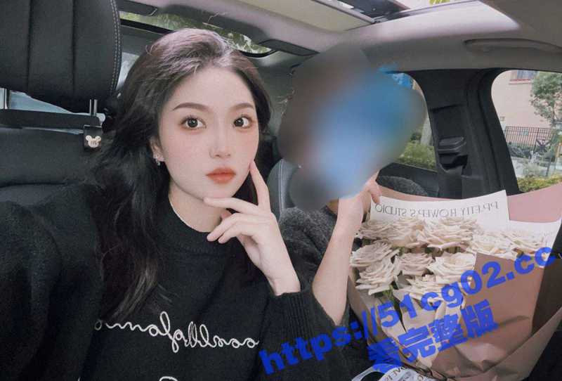 叔嫂乱伦！嫂子竟然撞脸小杨嫂 镜前爆操嫂子的蜜桃翘臀 咬嘴唇表情十分淫骚-51吃瓜网