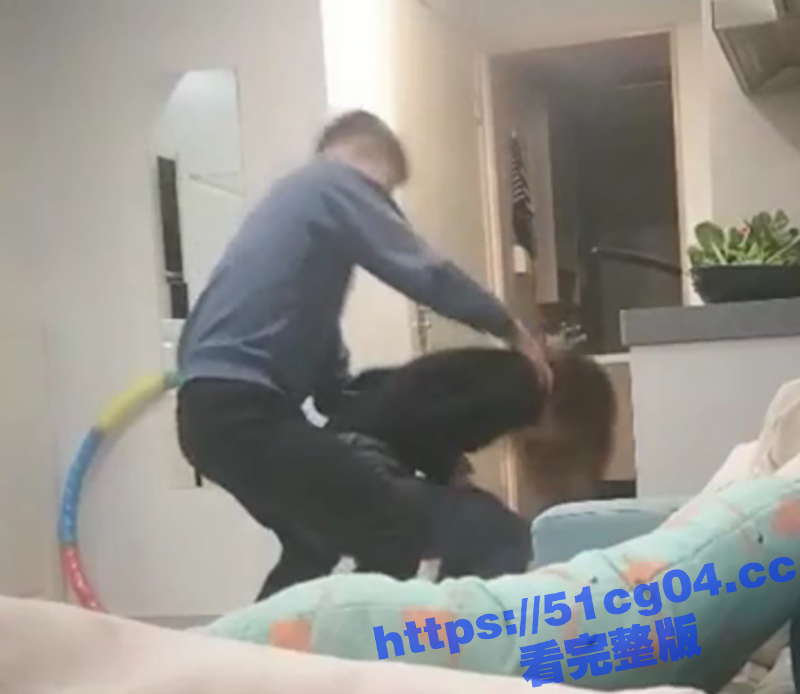 我拿你当亲人你竟然要操我 大神偷拍真实强奸嫂子 被小叔子强推操逼 这骚逼嫂子真是够劲啊-51吃瓜网