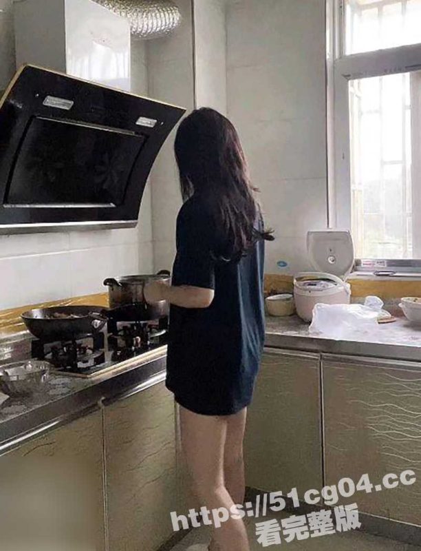 海角小叔乱伦 强搞喝醉新婚嫂子 还是个极品白虎嫩穴 强行插入彻底占有 从反抗到享受不停浪叫-51吃瓜网