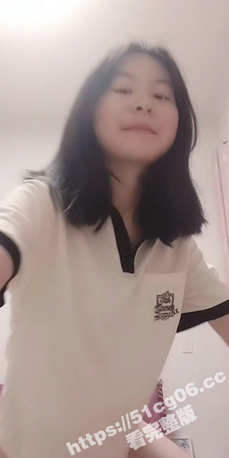 山东菏泽高中短发小嫩妹 周钰 跟男友裸聊视频被曝光 小姐姐掰逼展示给男友看 迫不及待地想要被鸡巴操 - 51吃瓜网-51吃瓜网