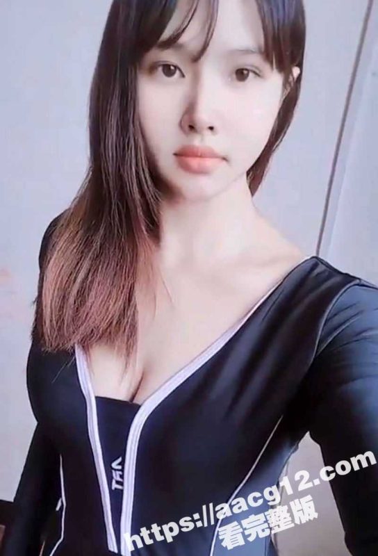 四川新婚娇妻 何月怡 换上黑丝接受金主爸爸调教 按摩棒假屌双向狂虐多毛蝴蝶骚穴 镜头前展现极度淫荡和放纵！-51吃瓜网