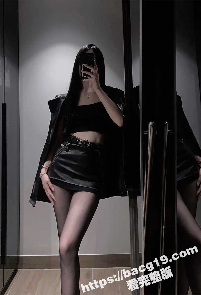 瓜友投稿 私藏调教前女友性爱视频 巨乳骚货穿开档黑丝跪地求操 手持假屌自慰狂插紧穴 - 51吃瓜网-51吃瓜网