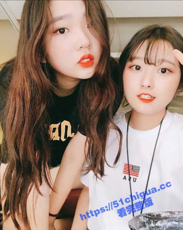 宇航员素人开发系列 开发越南留学生！越南妹带着留学生圈里的几个人 跟大老黑玩4人大战！-51吃瓜网